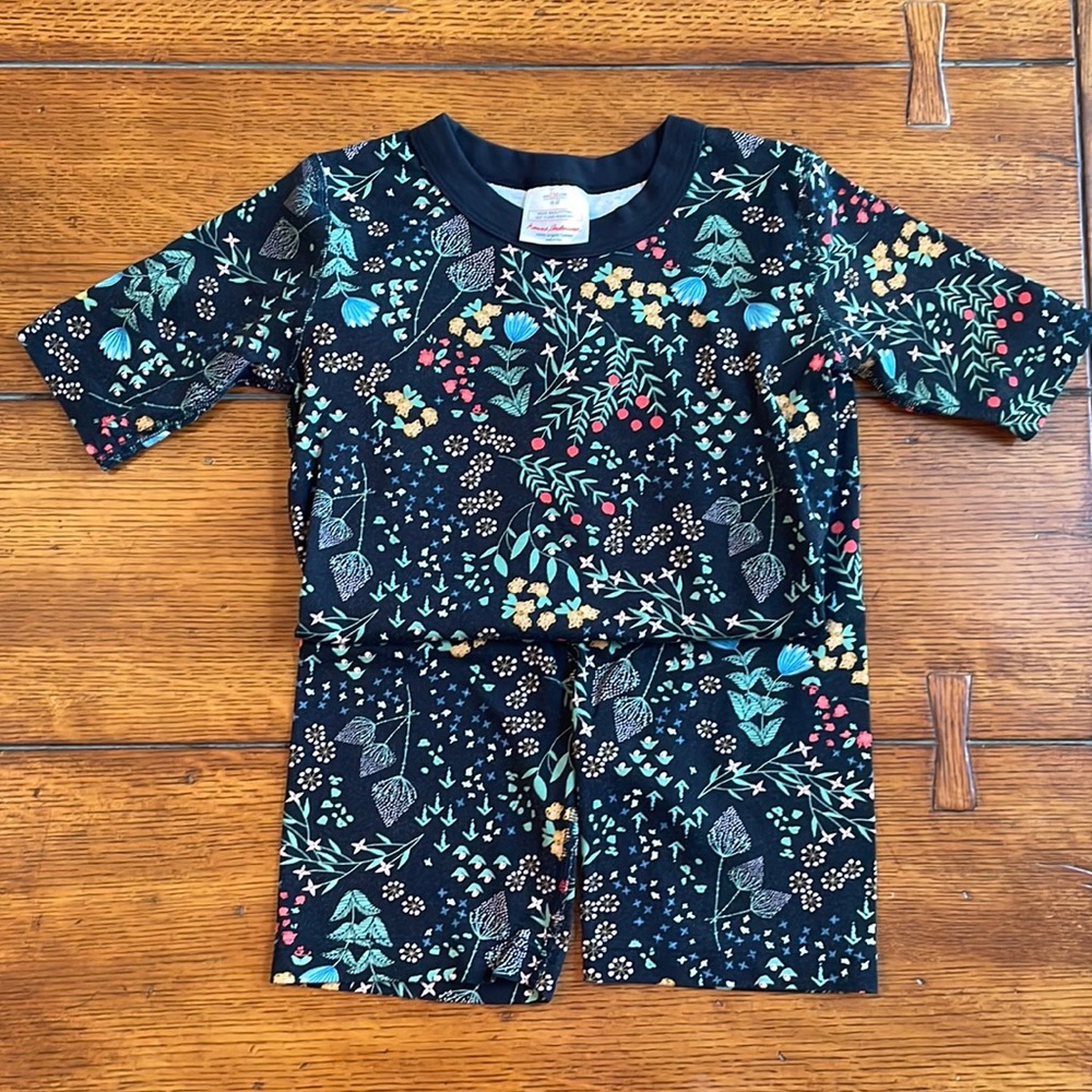 Hanna Andersson girl’s pajamas short sleeve top and shorts set size 12